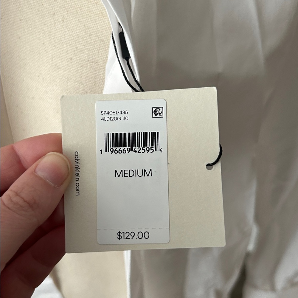 Calvin Klein Men's White Button Down‎ Shirt - Picture 2 of 3